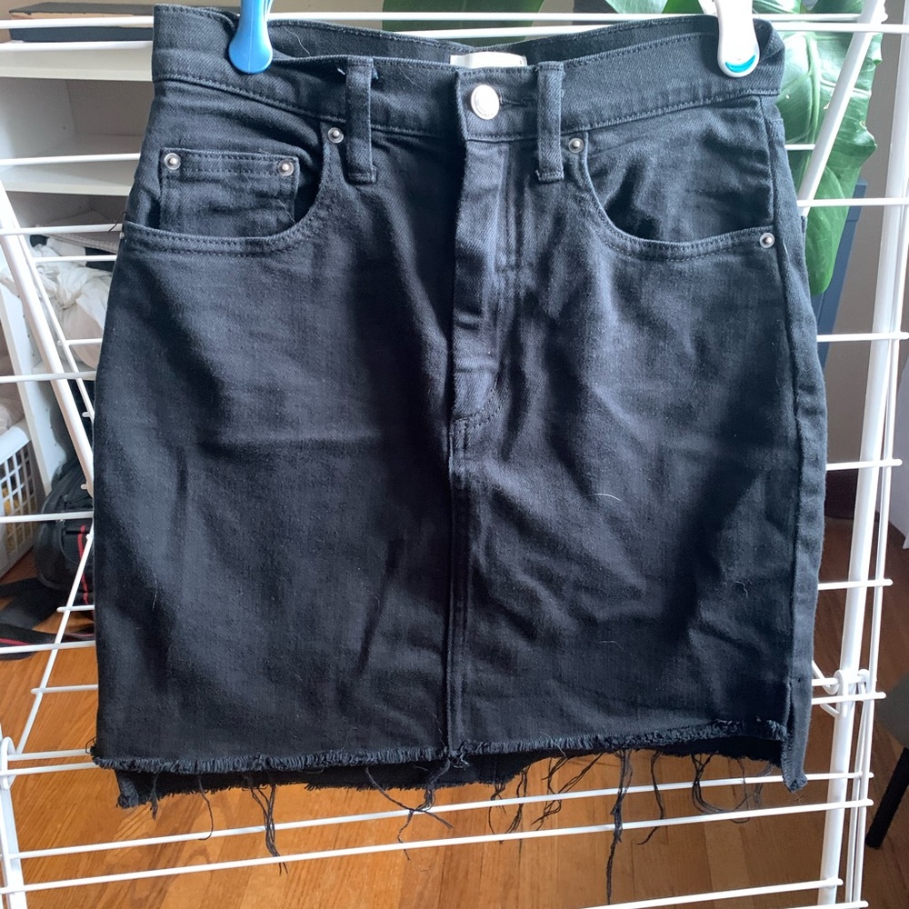 Size 4 babaton black denim skirt